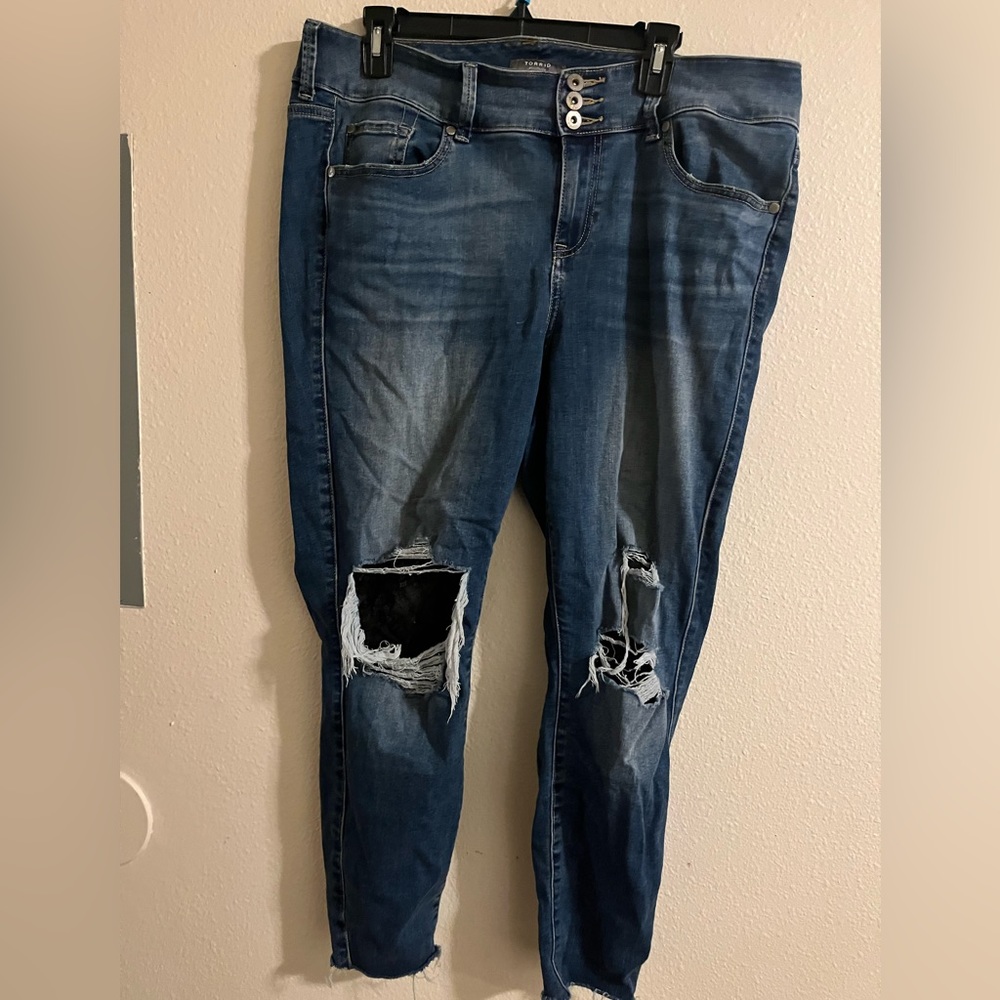 Torrid Super Soft Lace Panel Ripped Jeans Size 16R